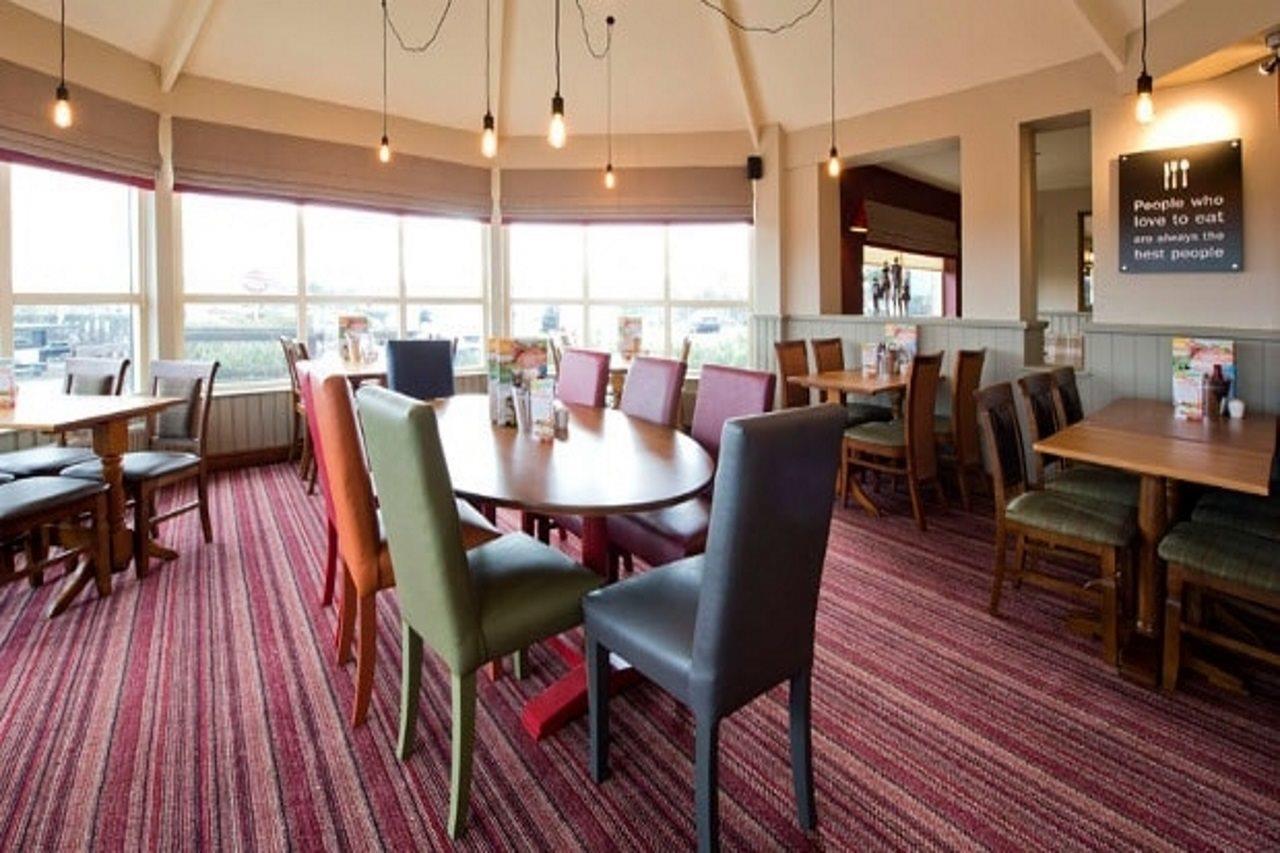Premier Inn Norwich - Broadlands Park ソープ・セント・アンドリュー エクステリア 写真