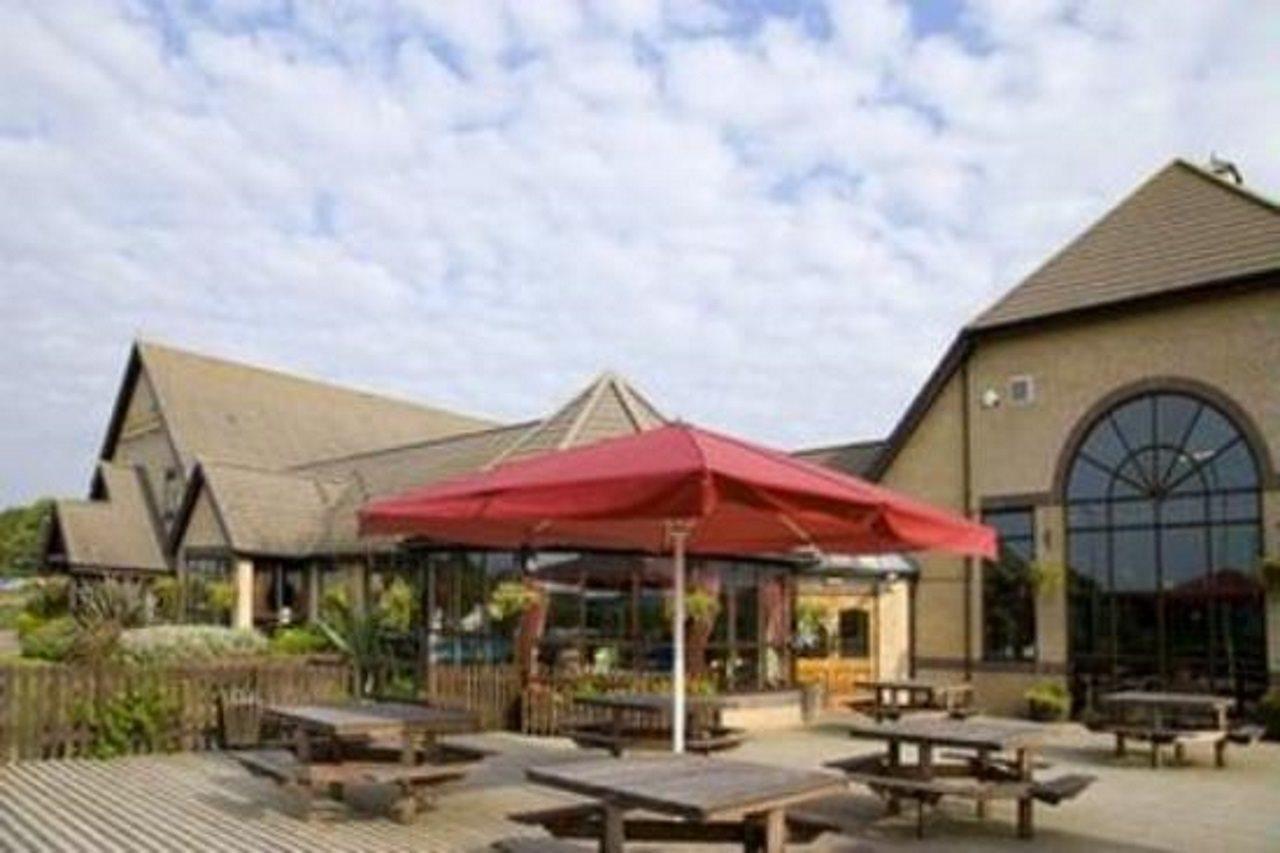 Premier Inn Norwich - Broadlands Park ソープ・セント・アンドリュー エクステリア 写真